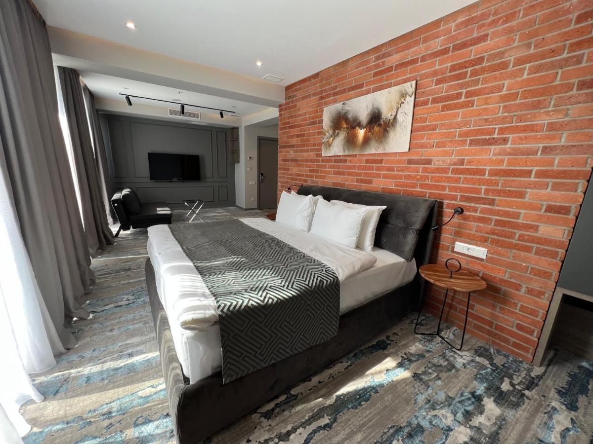 Hotel Address 9D Tbilisi Bagian luar foto